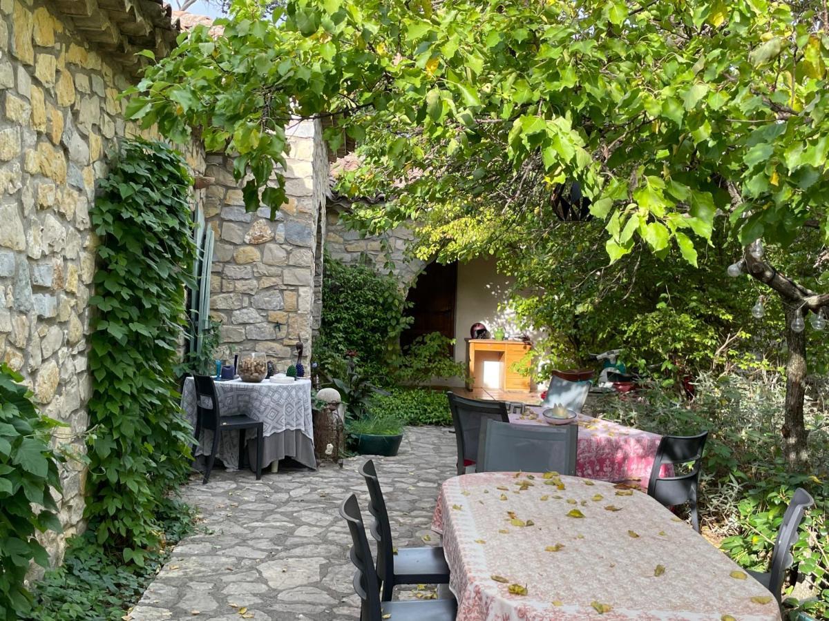 Oustal Du Pic Saint Loup Hotel Exterior foto
